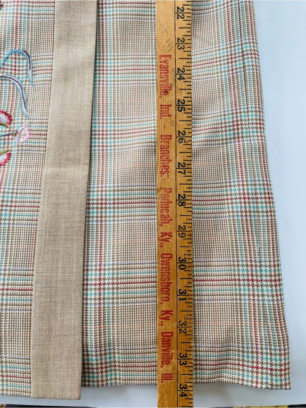 Pendleton Virgin Wool Houndstooth Plaid Skirt with Floral Embroidery - Beige - Picture 9 of 9